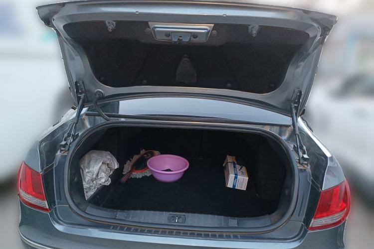 Used Peugeot 408 2011 1.6L Manual Comfort Edition Trunk