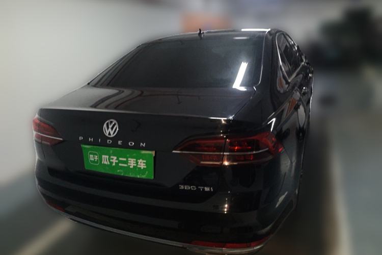 Used Volkswagen Phideon 2018 Revised Version 380TSI Two-Wheel Drive Business Edition Rear