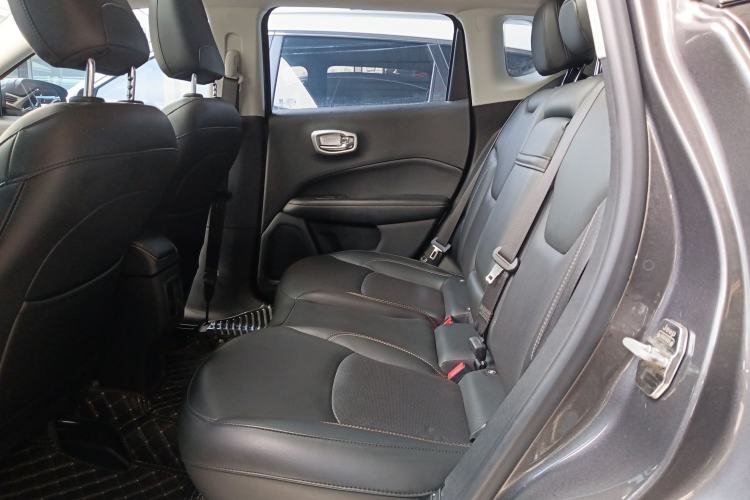 Used Jeep Compass 2017 200T Automatic Family Edition
