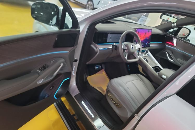 Used Denza N9 2025 Flagship Model