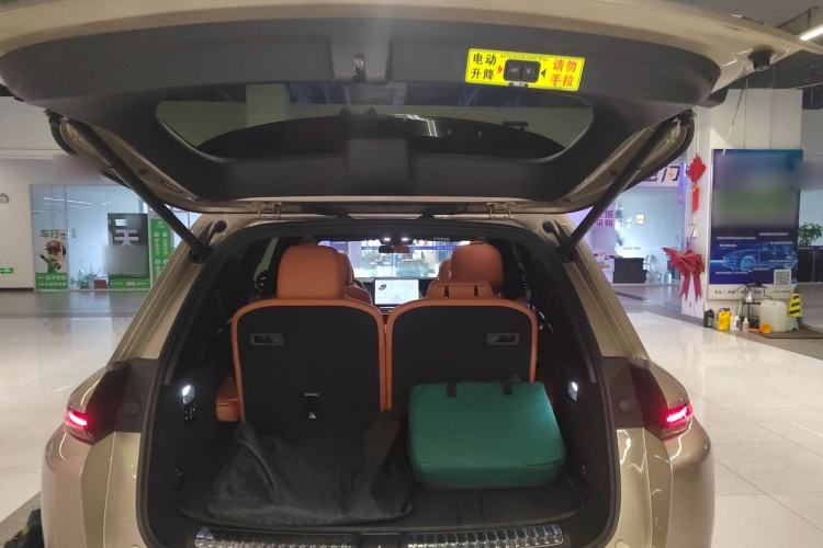 Used Li Auto L8 2023 Pro Model