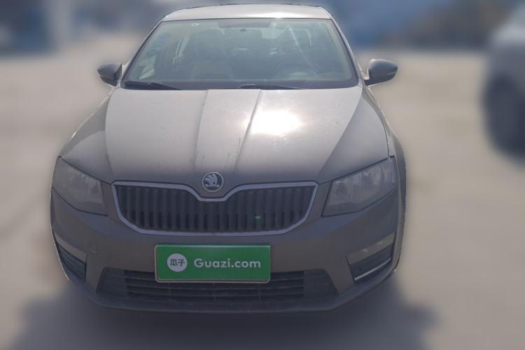 Used Skoda Octavia 2017 1.6L Manual Front-Wheel-Drive Version