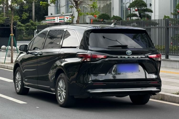 Used Toyota SIENNA 2021 2.5L Hybrid Premium Edition Exterior 6