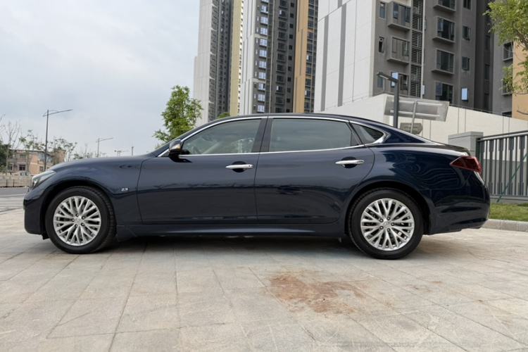 Used Infiniti Q70 2015 Q70L 2.5L Enjoyment Edition Exterior 10