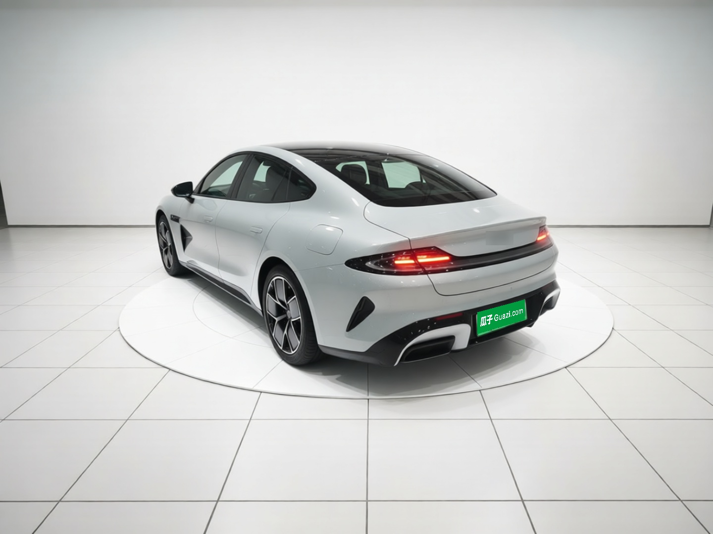 Xiaomi Auto SU7 2024 Rear-Drive Long-Range Intelligent Driving Version — снимка 4