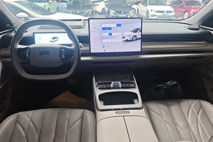 Used Geely Galaxy 8 2025 130km EM-P Starship Edition Center Console