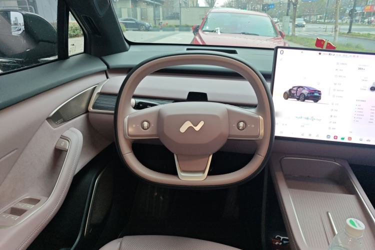 Used ONVO L60 2024 60 kWh Rear-Drive Version