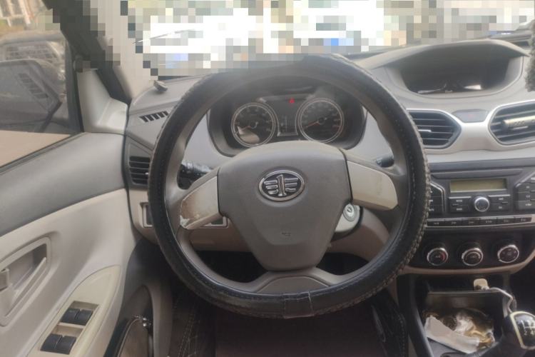Used FAW Xiali N5 2014 1.3L Manual Comfort Version Steering Wheel