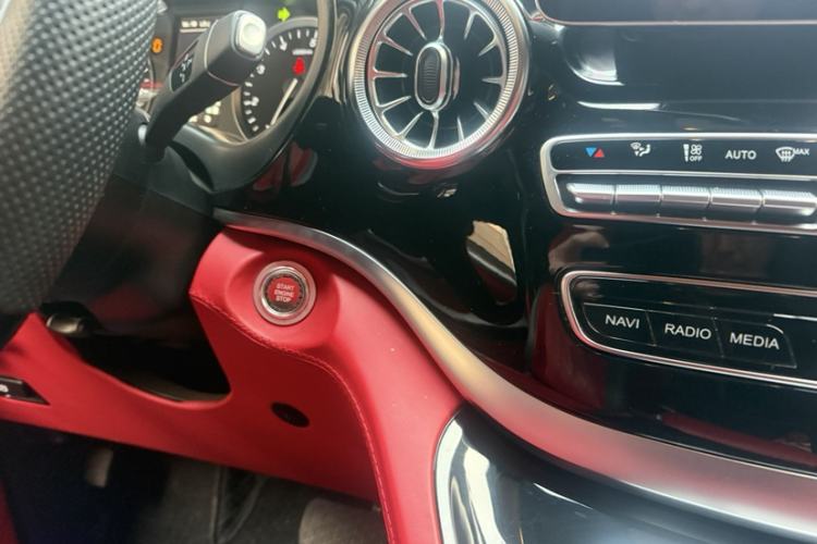 Used Mercedes-Benz Vito 2023 2.0T Business Version 7 Seats