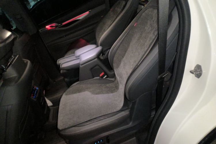 Used Ford Edge 2023 Ford Explorer L 2.0T EcoBoost Four-Wheel Drive 7-Seater Supreme Model
