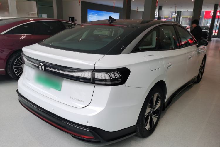 Used Volkswagen ID.7 VIZZION 2024 AIR model
