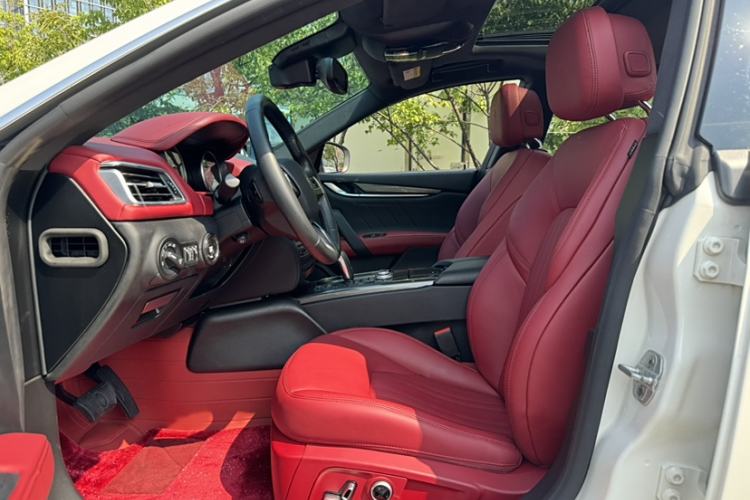 Used Maserati Ghibli 2021 2.0T Sharp Edition
