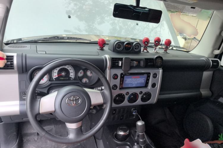 Used Toyota FJ Cruiser 