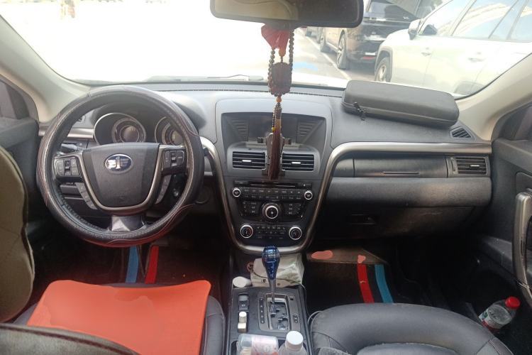 Used Bestune X80 2015 2.0L automatic luxury version