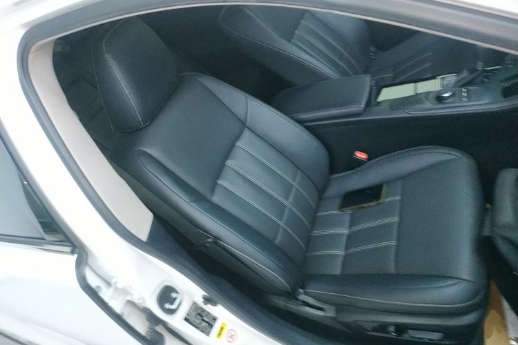 Used Lexus ES 2015 200 Elite Edition Right Front Seat