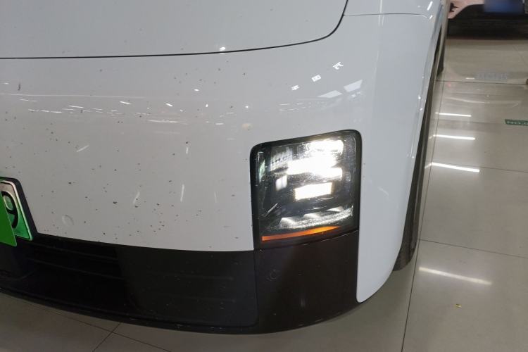 Used Li Auto MEGA 2025 Home Family Special Edition
