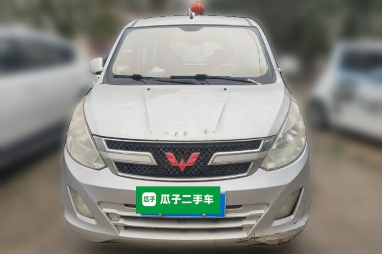 Used Wuling Rongguang V 2016 1.5L Standard Version
