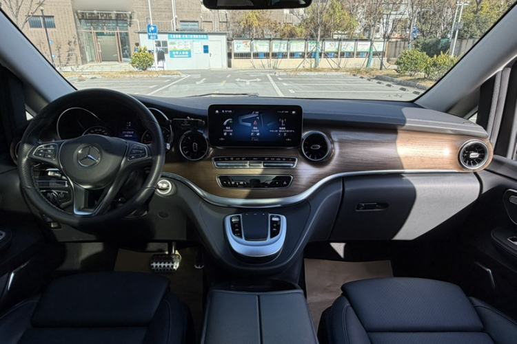 Used Mercedes-Benz V-Class 2022 V 260 Prestige Edition
