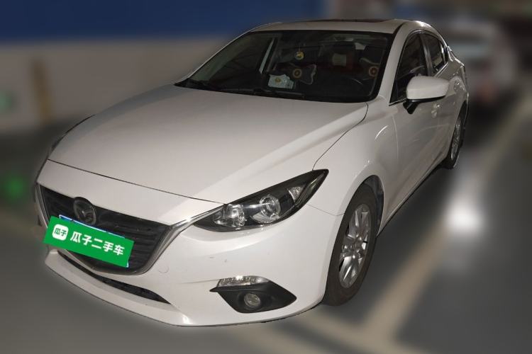 Used Mazda 3 Axela 2016 Sedan 1.5L Automatic Luxury Model