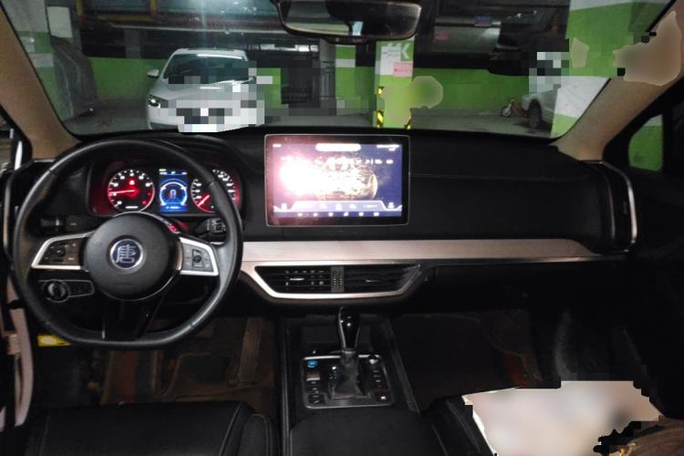 Used BYD Tang 2018 2.0T Automatic Smart Connect Prestige 7-Seater China V Standard Center Console