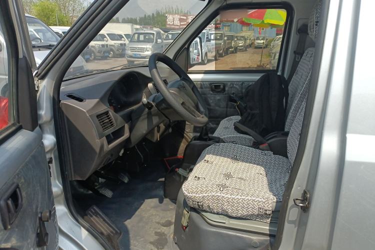Used Wuling Rongguang Small Truck 2020 1.5L Base Version China VI Standard Single-Row L3C Left Front Seat