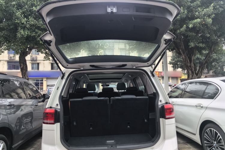 Used Volkswagen Touran 2018 Volkswagen Touran L 280TSI DSG Comfort Edition 7 Seats China V Emission Standard
