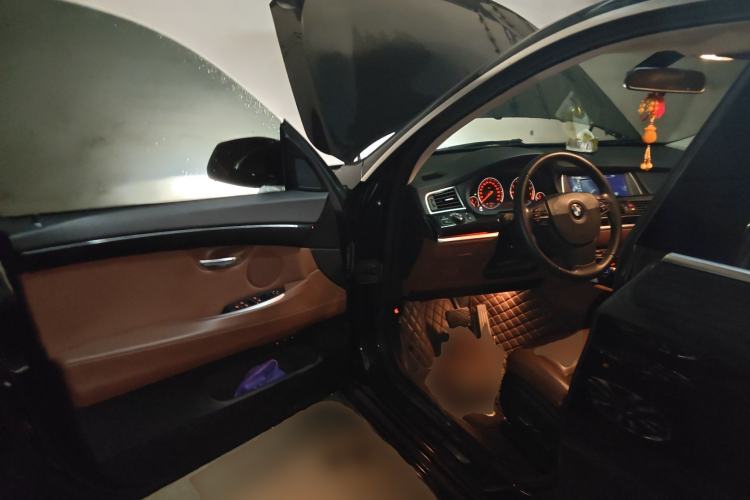 Used BMW 5 Series GT 2014 528i Leading Model
