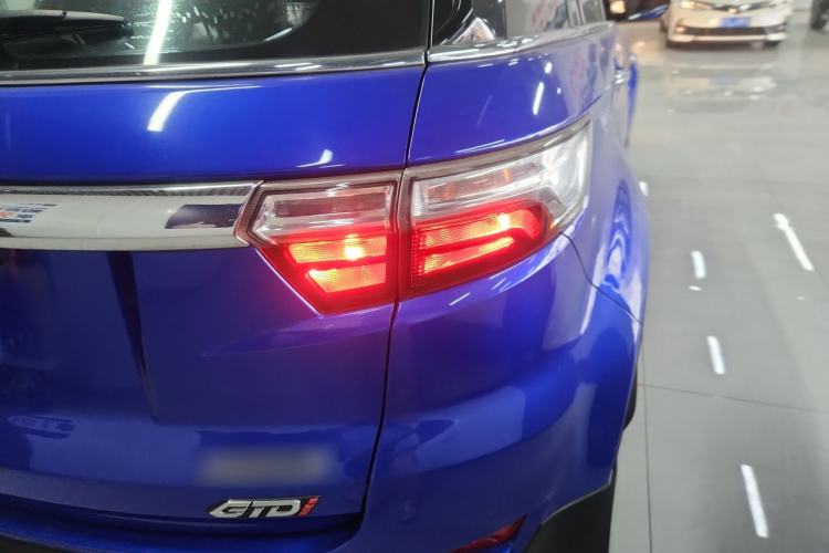 Used JMC Yusheng S330 2016 1.5L GTDi Automatic Two-Wheel Drive Prestige Edition