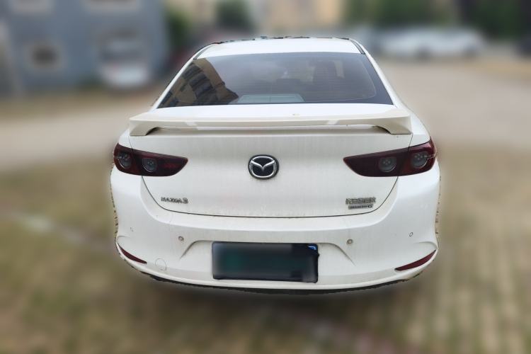 Used Mazda 3 Axela 2020 1.5L Automatic Luxury Version