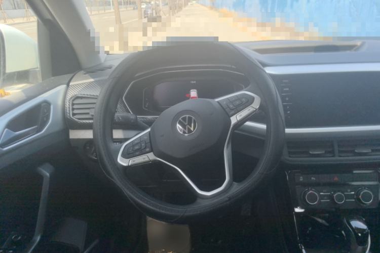 Used Volkswagen Tacqua 2021 1.5L Automatic 30th Anniversary Edition Steering Wheel