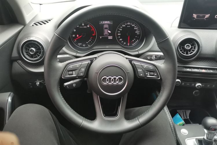 Used Audi Q2L 2020 35 TFSI Fashion Dynamic Model
