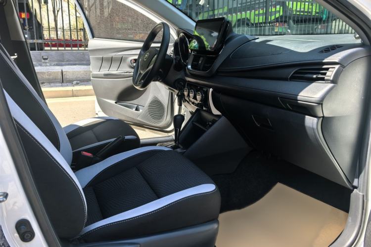 Used Toyota YARiS L Zhi Xuan 2022 1.5L CVT Leading PLUS Edition Interior 3