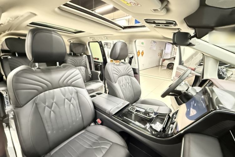 Used GAC Trumpchi M8 2024 Master Series 400T Prestige Edition
