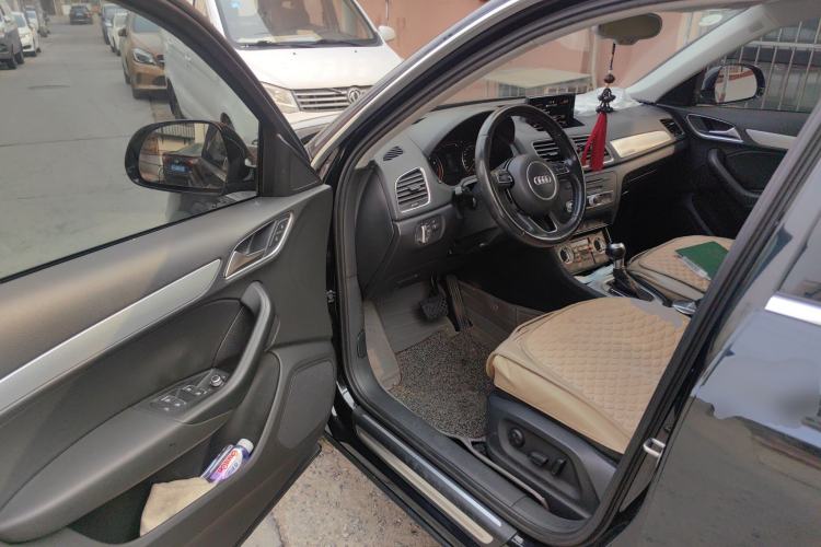 Used Audi Q3 2015 35 TFSI Comfort Model