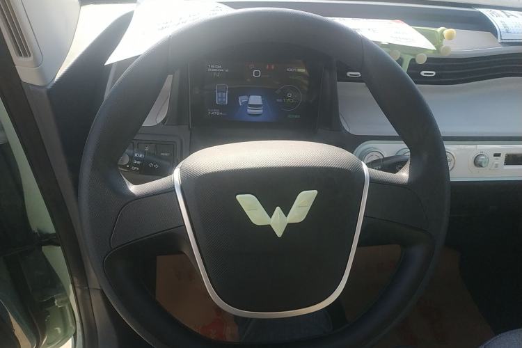 Used Wuling Hongguang MINIEV 2021 Macaron Premium Model – Lithium Iron Phosphate Steering Wheel
