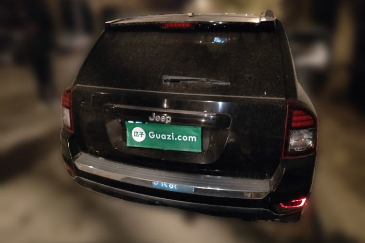 Used Jeep Compass 2013 2.4L four-wheel-drive sport version
