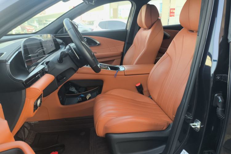 Used EXEED Lingyun 2025 300T Two-Wheel Drive Starry Edition
