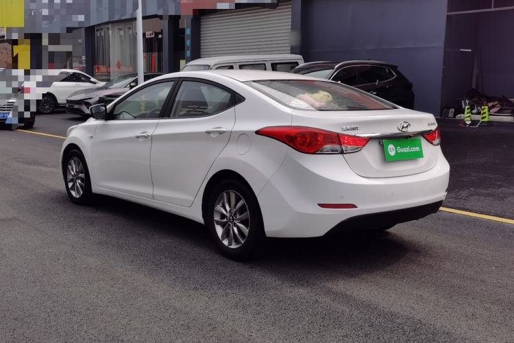 Used Hyundai Elantra (5th Generation / Langdong) 2015 1.6L Automatic Fashion Model