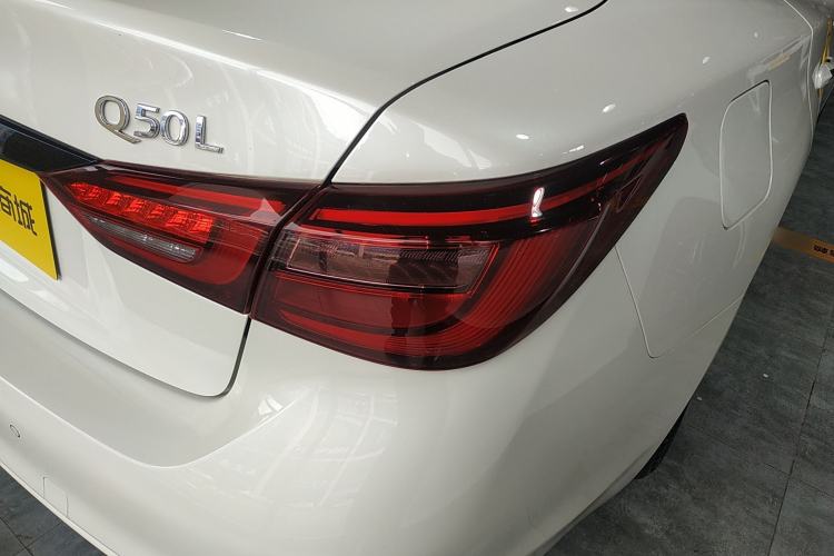 Used Infiniti Q50L 2021 2.0T Comfort Edition
