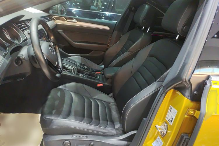 Used Volkswagen FAW-Volkswagen CC 2019 330TSI Glamour Edition China VI
