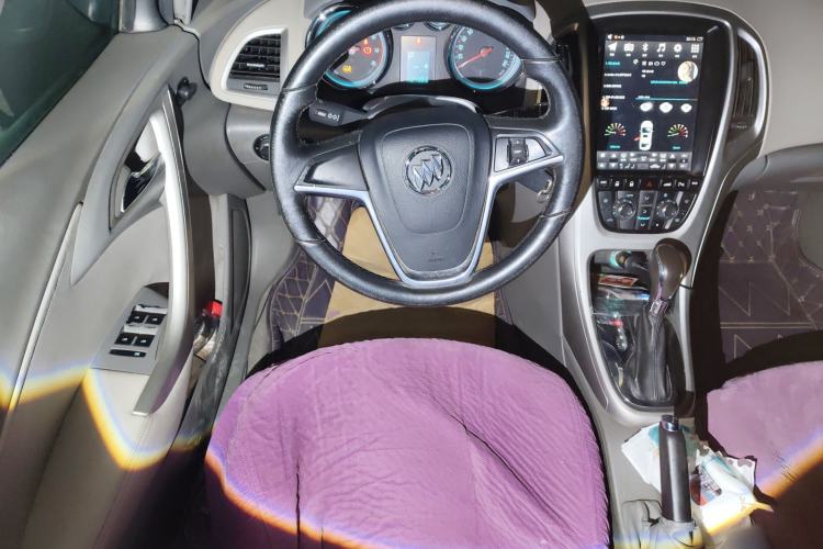 Used Buick GT 2010 XT 1.6L Automatic Fashion Edition