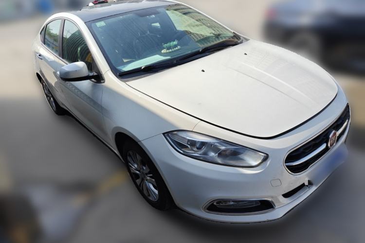 Used Fiat Viaggio 2015 1.4T Automatic Jingxiang Edition Front Right 45 Deg