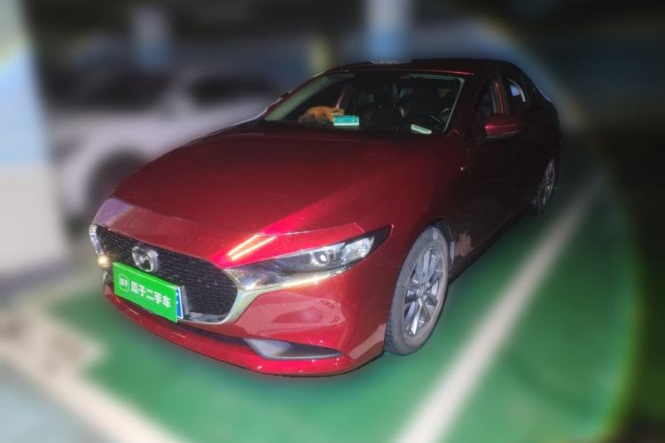 Used Mazda 3 Axela 2020 1.5L Automatic Luxury Version
