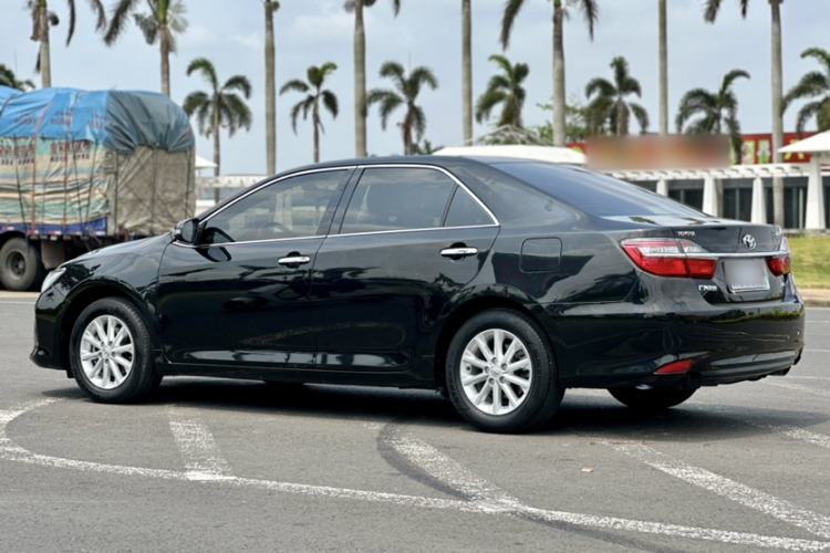 Used Toyota Camry 2016 2.0G 10th Anniversary Leading Edition Exterior 4