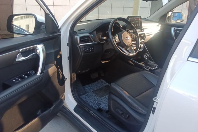 Used Kia Sportage R 2018 2.0L Automatic Smart Luxury Version China V Standard Driver Seat