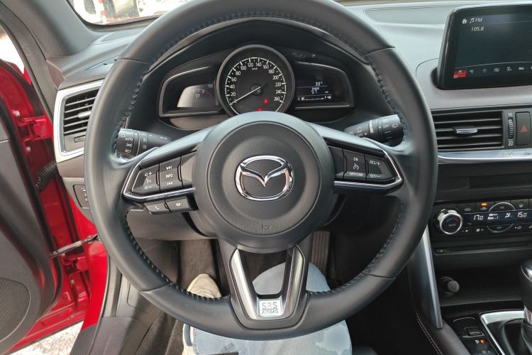 Used Mazda CX-4 2018 2.0L Automatic Two-Wheel Drive Blue Sky Premium Upgrade Version China VI Standard
