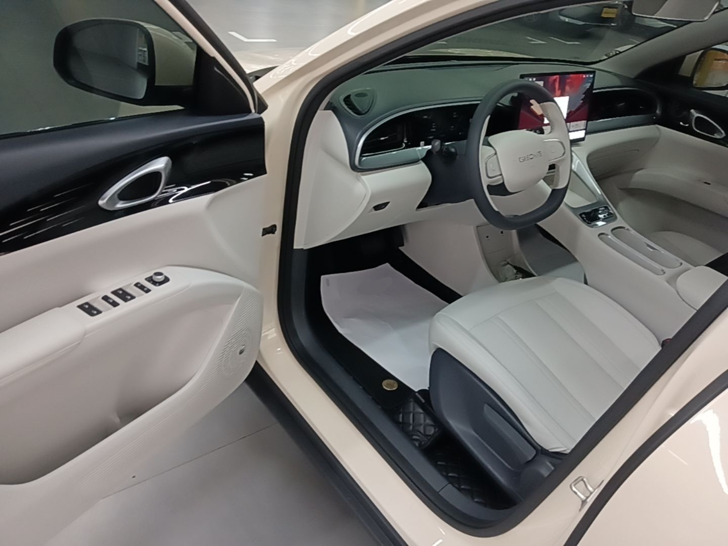Geely Galaxy Geome 2025 310km Dream Edition — снимка 18