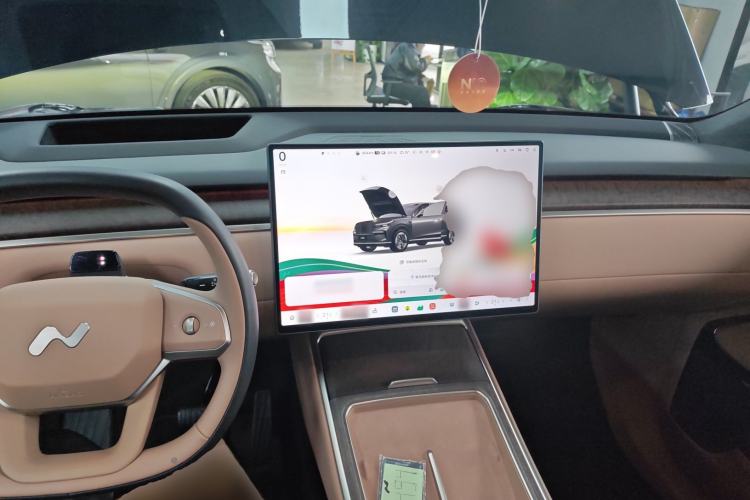 Used ONVO Luxeed L90 2025 Model—Max Six-Seater Version
