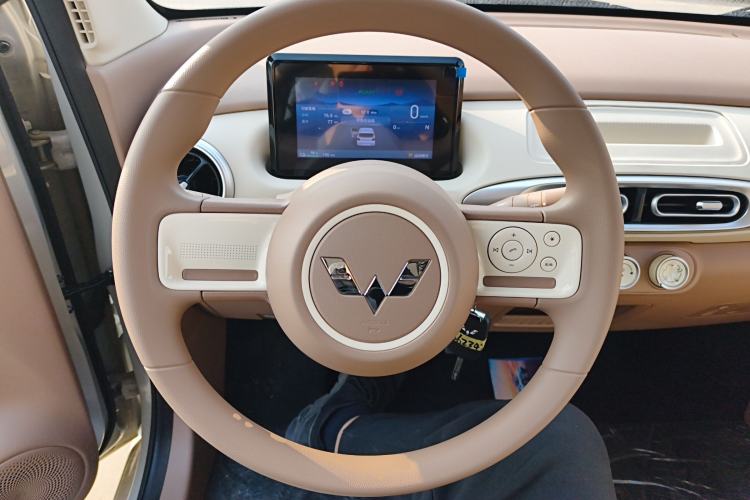 Used Wuling Hongguang MINIEV 2025 Four-Door Version Advanced Edition
