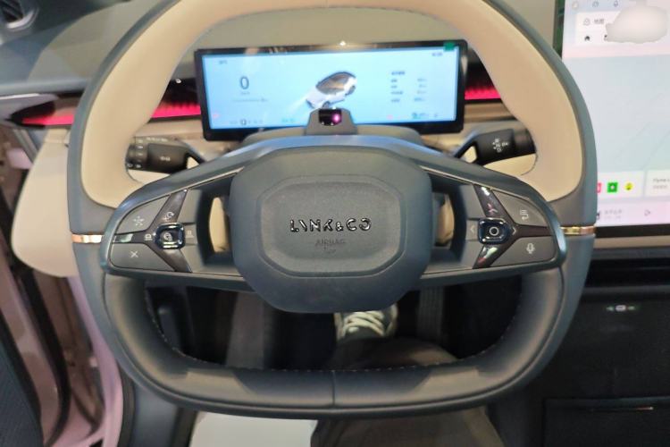 Used Lynk & Co Z20 2025 530 km Range Rear-Wheel Drive Max
